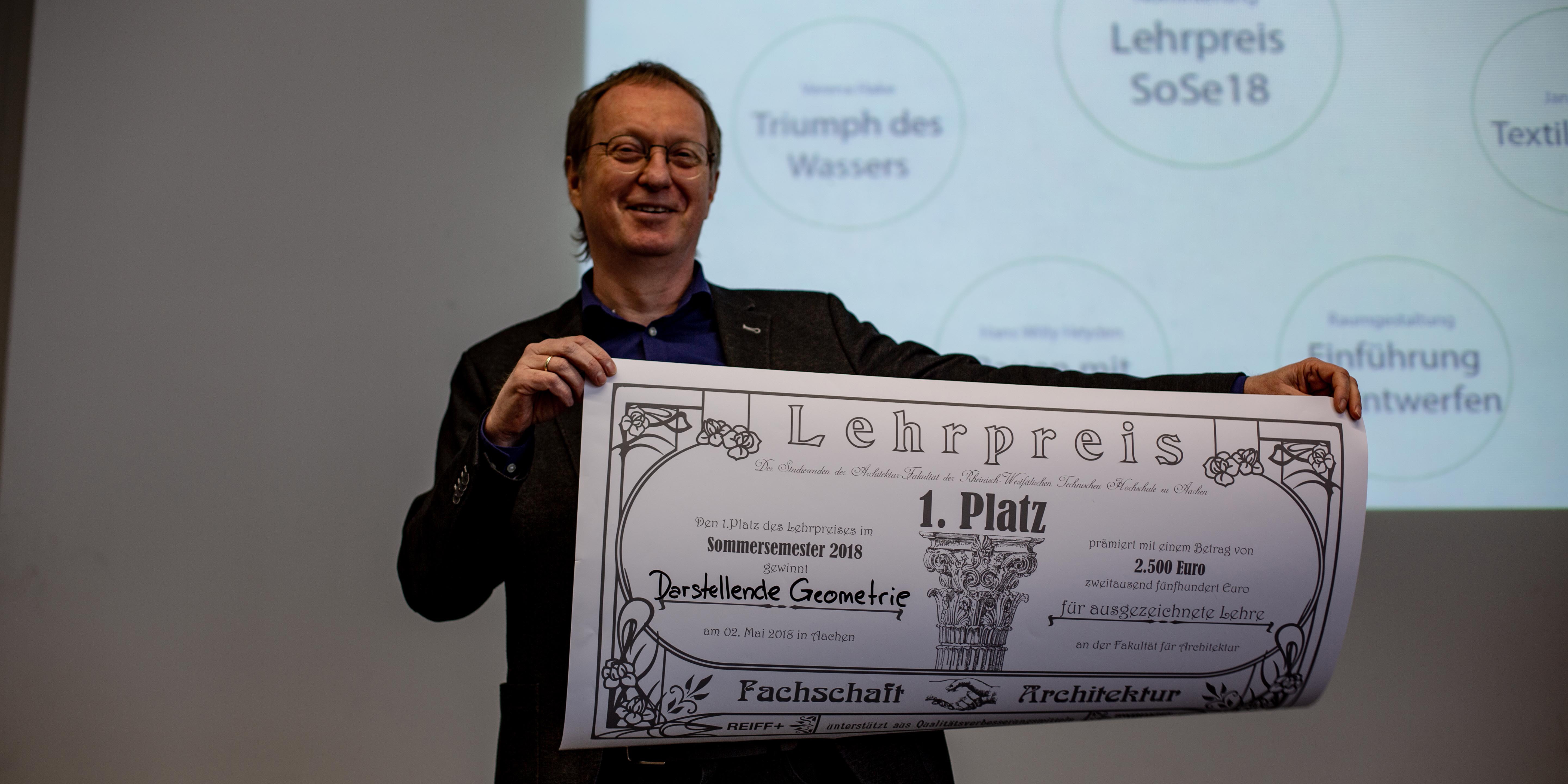 Dr. Claus Pütz